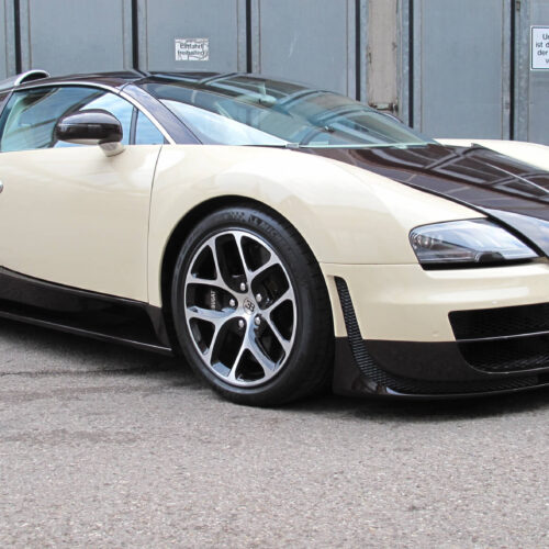 Bugatti Veyron, teilfoliert