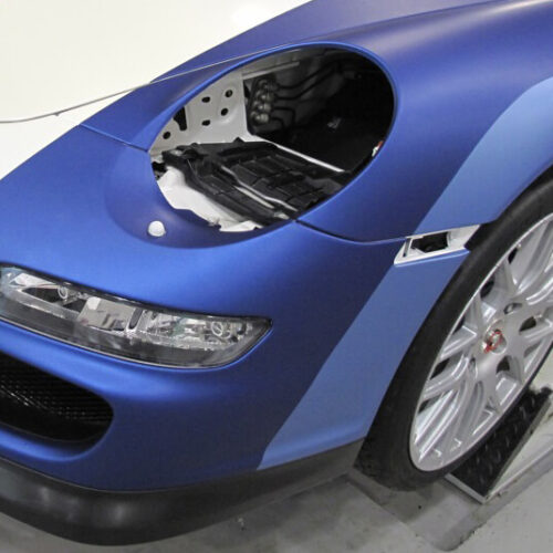 Folierung pearlescent blue, Streifen hell/dunkelblau matt, Porsche GT997GT3