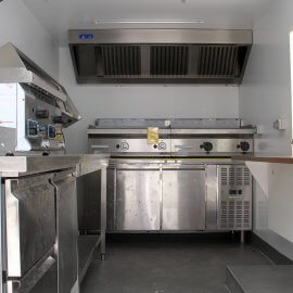 Food Truck - Inneneinbau, Küchengeräte