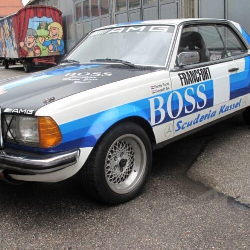 Mercedes-Benz 280 CE mit Designfolierung "Rallye Monte Carlo 1980"