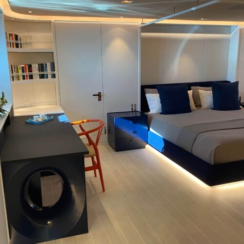 SY Serendipity I Interior