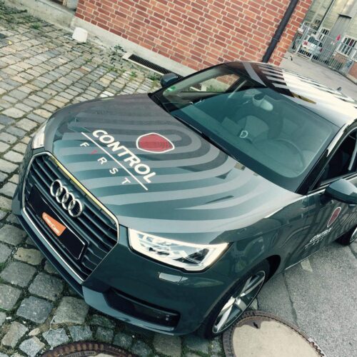 Werbetechnik: Audi A1 mit Teilfolierung, Logo und Beschriftung
