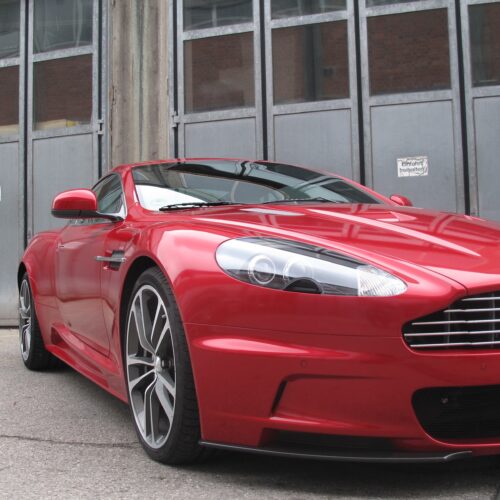 Aston Martin DBS, Komplettfolierung in candy red