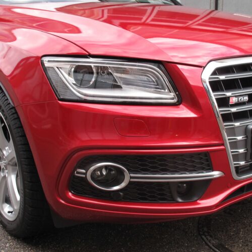 SQ5 in candy red foliert