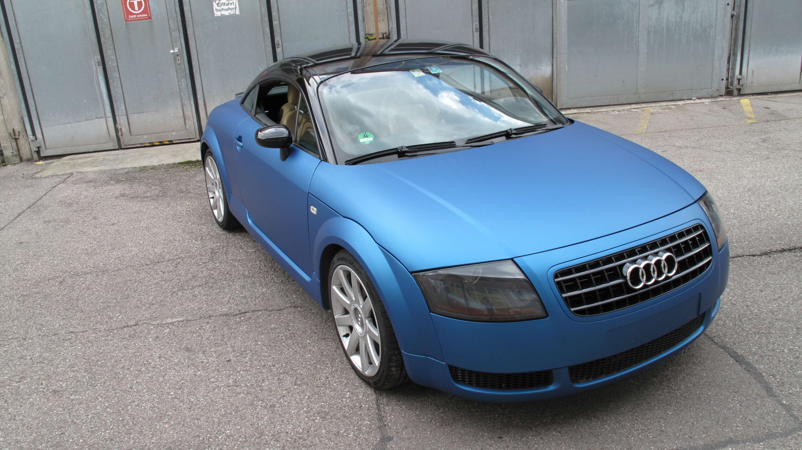 Audi TT, blau metallic matt foliert